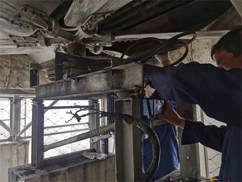 <a href=http://m.clyxwz.com/peijian/fan/ target=_blank class=infotextkey>冷卻塔風(fēng)機(jī)</a>噪聲控制方法